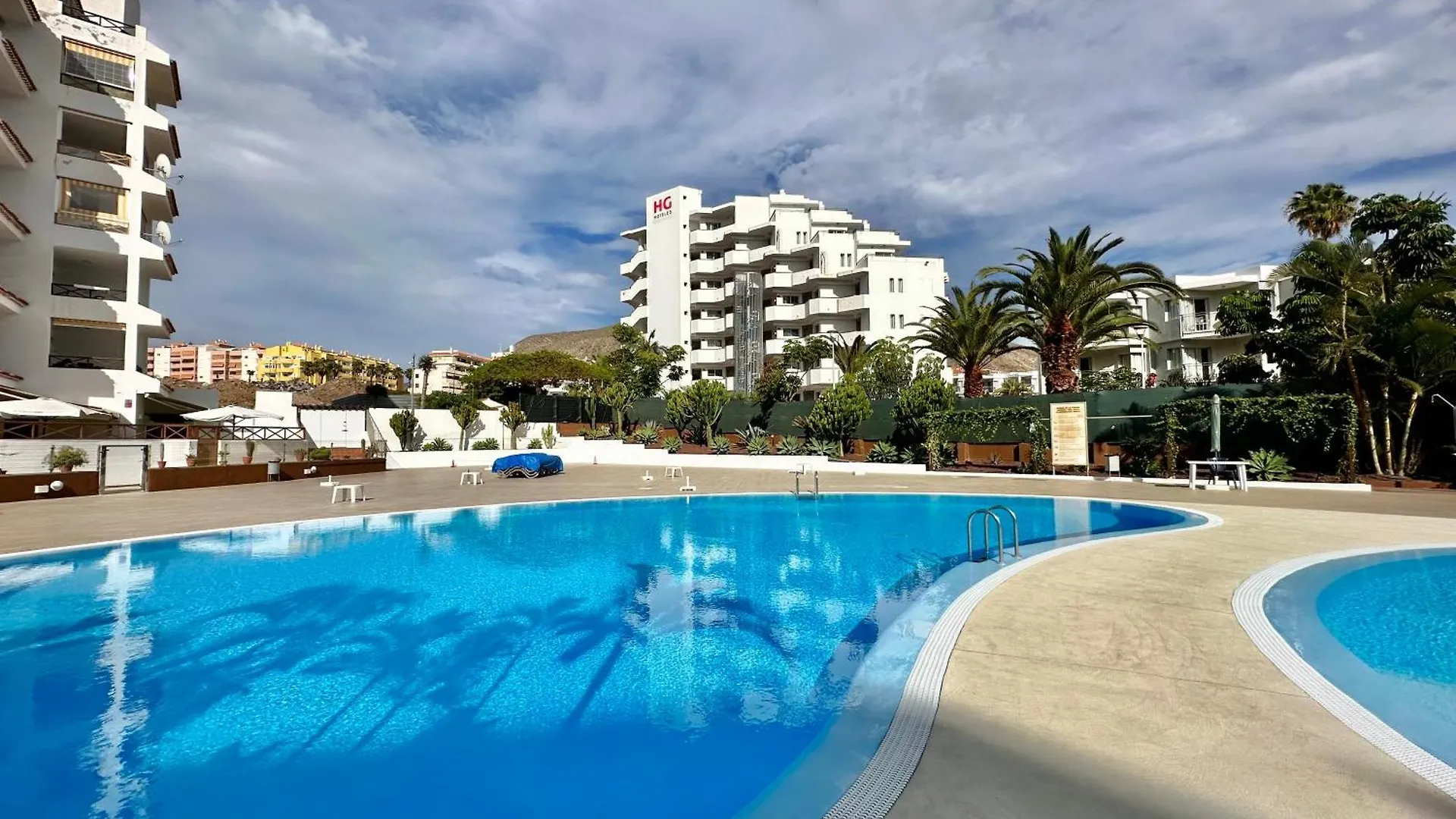 Apartamento Villa Javier contacts